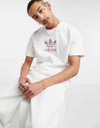 adidas Originals - Hvid T-shirt med trekløverlogo