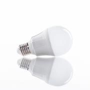 LED-pære i glødepæreform E27 8,5 W 830 10 stk