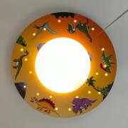 Dinos loftlampe med LED-stjernehimmel