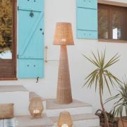 Newgarden LED-batteridrevet gulvlampe Lola, træfarvet, rattan, IP54