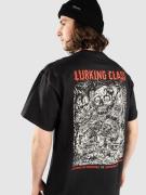 Lurking Class Global Infestation X Stikker T-shirt sort