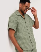 OAS Cuba Waffle Shirt Kortærmede skjorter Dusty Green