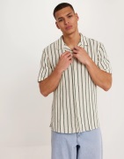 Selected Homme Slhrelax-Sal Shirt Ss Resort Kortærmede skjorter Eden S...