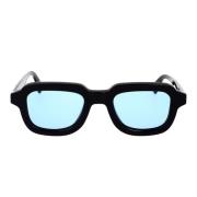 Moderne firkantede solbriller med blå linser