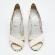 Pre-owned Satin heels