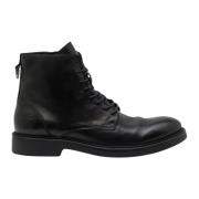Moderne Miles Boot