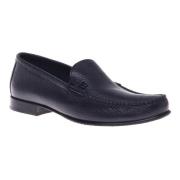 Loafer in dark blue tumbled leather