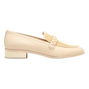 Beige læder loafer med flettet detalje