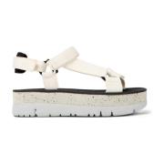 Elegante hvide flade sandaler