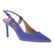 Court shoe in blue suede