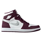 Air Jordan 1 High OG Bordeaux