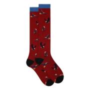 Røde sokker med ørne-motiv