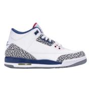 Retro True Blue Limited Edition Sneakers