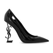 Stiletto pumps