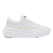 UA Old Skool Overt Cc Sneakers