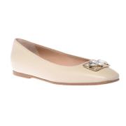 Ballerina pump in vanilla leather