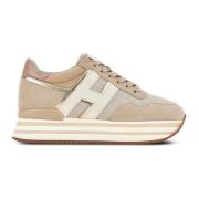 Beige Sneakers med Logo Detaljer