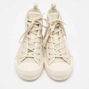 Pre-owned Canvas sneakers