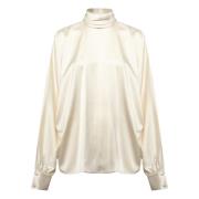 Ivory Turtleneck Sweater med knaplukning