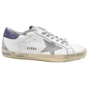 Hvide og Lilla Superstar Sneakers