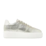 Elegant Guld Wing Sneaker