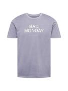 EINSTEIN & NEWTON Bluser & t-shirts 'Bad Monday'  lyseblå / hvid