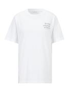 OH APRIL Bluser & t-shirts 'Among Others'  pastelgrøn / hvid