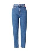 Tommy Jeans Jeans 'MOM JeansS'  blue denim / rød / hvid