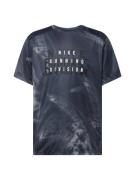 NIKE Funktionsskjorte 'Run Division Rise 365'  grå / sort / hvid