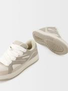 Bershka Sneaker low  ecru / sand / mørkebeige