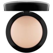 MAC Cosmetics Mineralize Skinfinish / Natural Powder Light Plus