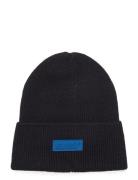 Svknight Beanie 3005 U Svea Black