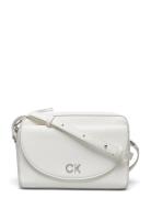 Ck Daily Camera Bag Pebble Calvin Klein White