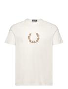 Flocked Laurel W Gra Tee Fred Perry White