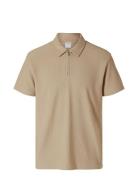 Slhrelax-Plisse Half Zip Ss Polo Ex Selected Homme Beige