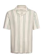 Hco. Guys Wovens Hollister Cream