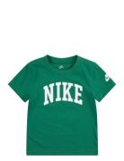 Nike Club Seasonal Tee Nike Green