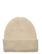 Adalyn Beanie Balmuir Cream