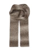 Lenny Scarf Becksöndergaard Brown