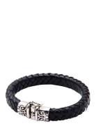 Thick Leather Bracelet With Detailed Lock Nialaya Black