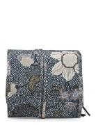 Hanging Cosmetic Denim Blue Flower Linen Ceannis Navy