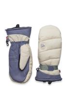 Chloe Kim Mitts Roxy Cream