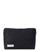 Celia Toiletry Bag STUDIO FEDER Black