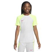 Nike Dri Fit ike T Shirt 137-147 / M - T-shirts Polyester hos Magasin