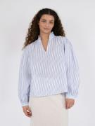 Neo Noir Johanne Stripe Blouse Kvinde Light Blue Langærmede Bluser Str...