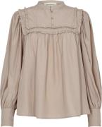 Sofie Schnoor Blouse Kvinde Light Rose Langærmede Bluser Str L - hos M...