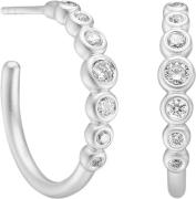 Julie Sandlau Grace Hoop Rhodium One size - Creoler hos Magasin