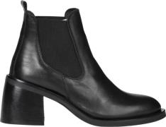 A pair Black Classic Kvinde Black Støvletter Str 40 - hos Magasin