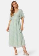 Bubbleroom Occasion Butterfly Sleeve Midi Dress Light green/Floral 42