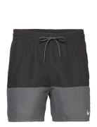 Nike M 5" Volley Short Split Badeshorts Black NIKE SWIM